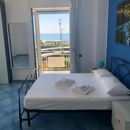Blue Sea بيت ضيافة ساليرنو